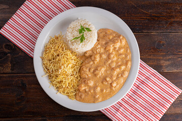 Refeição - Prato Feito - Arroz, batata palha e strogonoff de frango