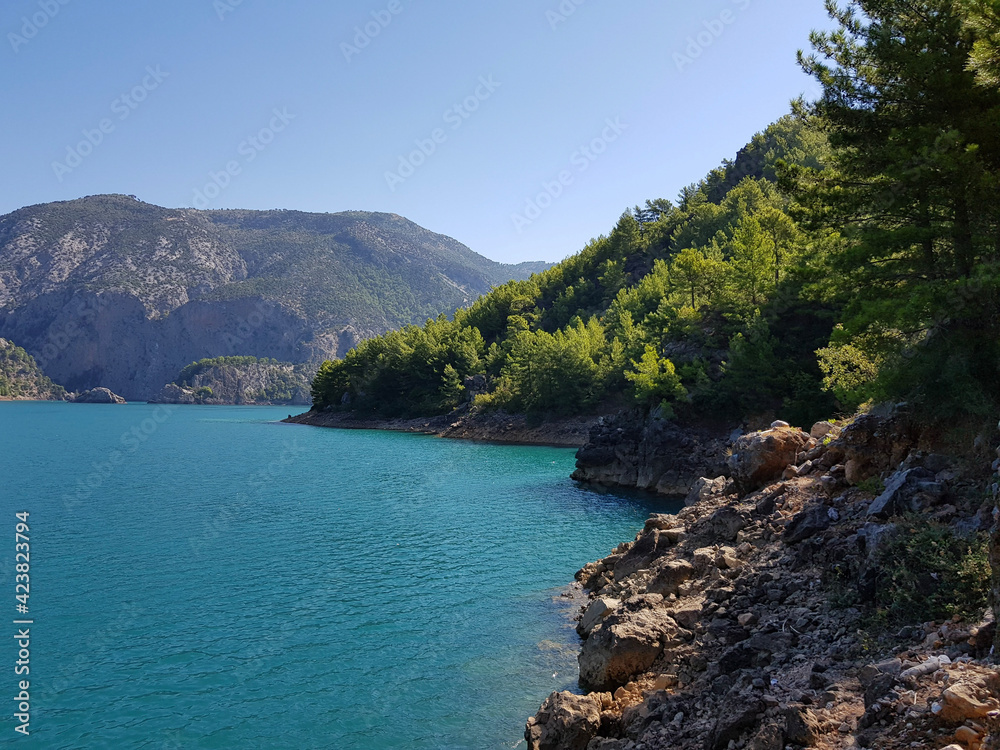 Wall mural lake in the mountains