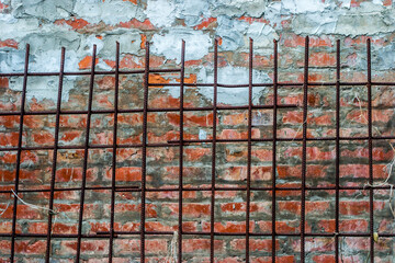 old wall with cracks