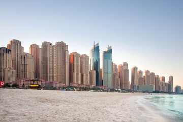 Obraz premium modern skyscrapers on the bank of the Persian Gulf in Dubai