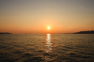 瀬戸内海に沈む夕日