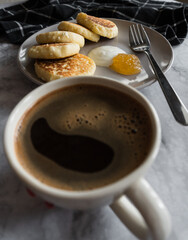cheesecakes and coffee for breakfast