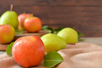 Naklejka na ściany i meble Tasty apple and pear fruits on table