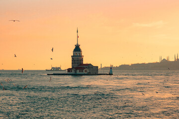 Fototapeta premium Maiden's Tower at sunset
