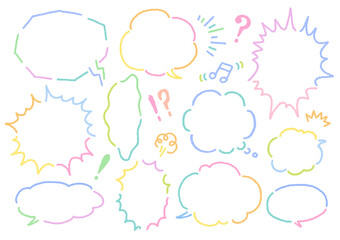 Fototapeta premium シンプルでかわいいカラフルな吹き出しのイラスト素材／Simple and cute colorful speech bubble illustration material