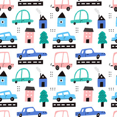 Naklejka premium Cute childish cars in city vector seamless pattern with texture. Colorful cartoon auto transports, houses, trees isolated on white background. Kids automobile wallpaper