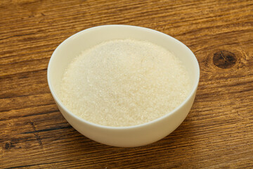 White sugar in the bowl