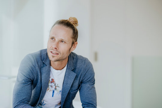 Mann im Portrait, 35+