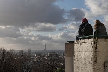 Fototapeta premium People watching Paris from above
