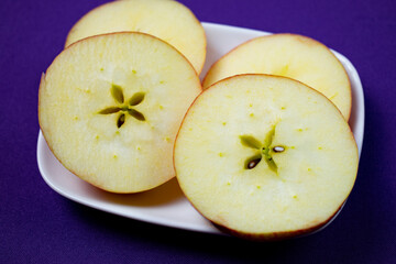 sliced apple