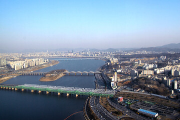 Fototapeta premium 서울의 한강과 다리