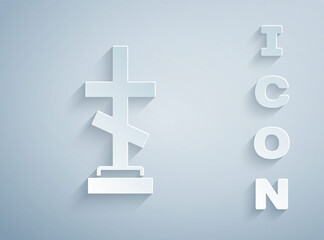 Obraz premium Paper cut Grave with cross icon isolated on grey background. Paper art style. Vector