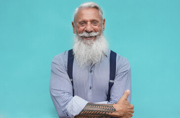Hipster senior man smiling in camera - Close up of  elegant elderly person