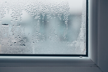 Heavily dewy or misty window, incorrectly adjusted window during the frosty season