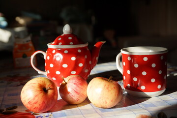 still life with teapot and cup