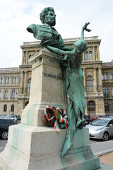 Obraz premium Budapest, Hungary - June 20, 2019: Statue near Hungarian Academy of Science