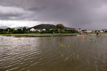 lake in vietnam