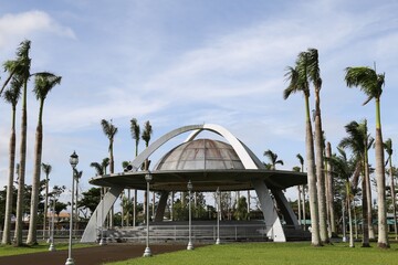 Baldachin, im Park von der Basilika unserer lieben Frau Peñafrancia, Naga City, Camarines Süd, Philippinen © Pipo