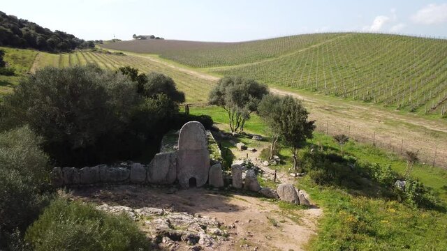La Tomba dei Giganti di coddu ecchiu, Arzachena, Sardegna