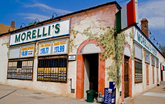 Morellis Alimentari liqueur store and grocery.  St Paul Minnesota USA