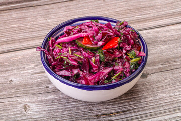 Pickled red cabbage with herbs