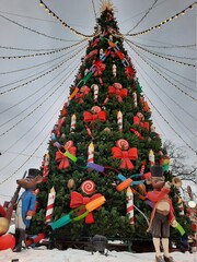 christmas tree decorations