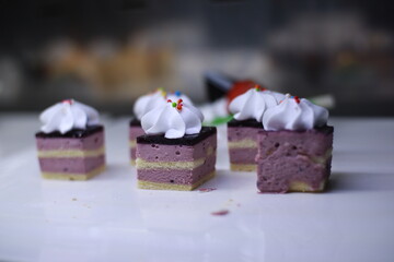 Mini grape cream cake treats