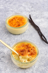 Crème brûlée isolated