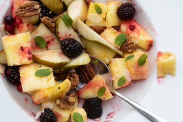 PINEAPPLE & BERRIES NUTS SPOON FRESH MINT LEAVES 