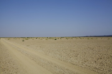 Piste dans le désert du Danakil au nord de l'Ethiopie