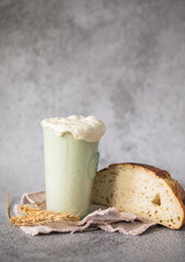 The wheat leaven for bread is active. Starter sourdough ( fermented mixture of water and flour to use as leaven for bread baking). The concept of a healthy diet