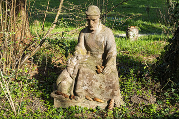 Steinfigur Wolf von Gubbio, Wesemlin, Klostergarten, Luzern Schweiz