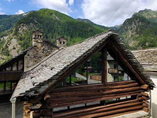 Fototapeta na wymiar View over the village Mogno in the canton Ticino