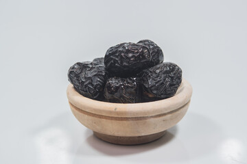 Ajwa dates is a soft dry variety of date fruit from Saudi Arabia. It is cultivated at Madina Tayyiba. A delightful, soft and fruity dates with fine texture. The Prophet’s favorite dates.