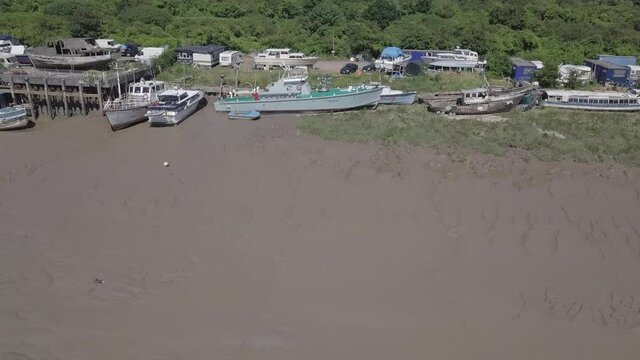 Riverside warf on the river Avon at low tide