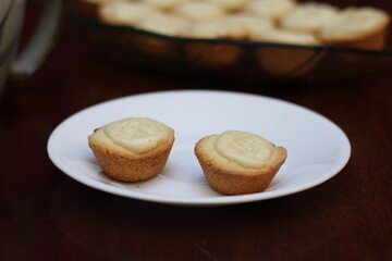 cheesecakes on plate