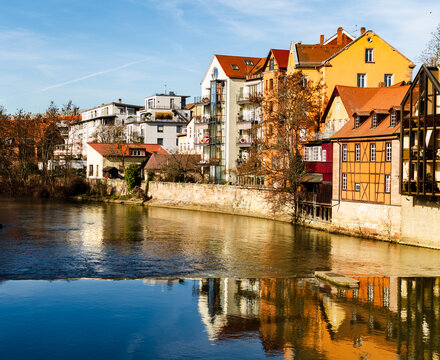water reflection city Norymberga