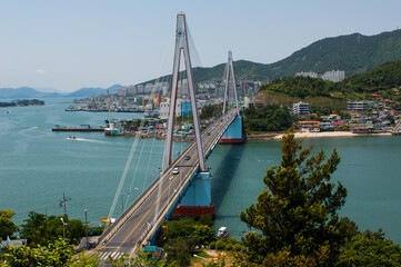 남쪽 여수시 돌산대교