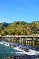 Fototapeta na wymiar 春の京都嵐山渡月橋