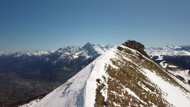 Sorvolo croce cima Chaligne