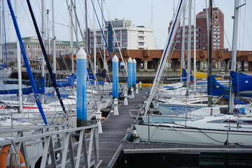 ヨットハーバー