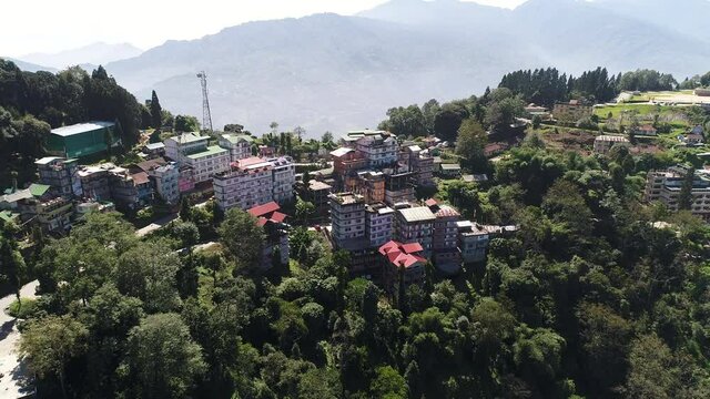 Pelling en Inde dans l' &eacute;tat du Sikkim vue du ciel
