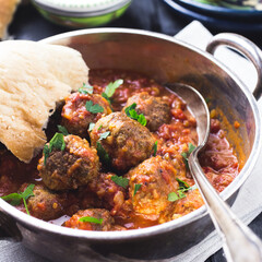 Meatballs in tomato sauce