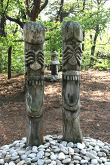 해학적이고 친근한 한국의 전통 조각