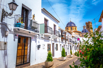 Altea, un precioso pueblo de la costa alicantina situado junto al Mar Mediterráneo. 
Altea, a...