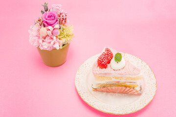 ショートケーキとプリザーブドフラワー