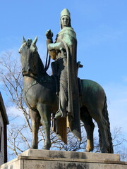 Engelbert der Zweite auf Schloss Burg
