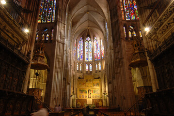 Fototapeta na wymiar Inside Gothic Cathedral of Leon, Castilla Leon, Spain