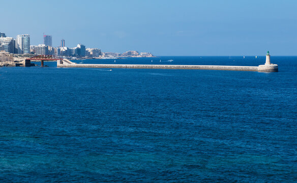 St Elmo Bridge and breakwater, Grand Harbour, Valletta, Malta