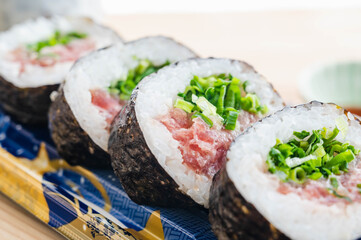 太巻きのネギトロ巻き